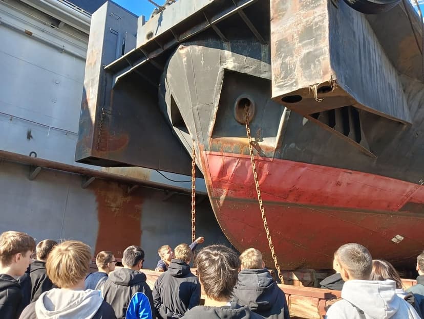 Омский судоремонтно-судостроительный завод принимает студентов-image